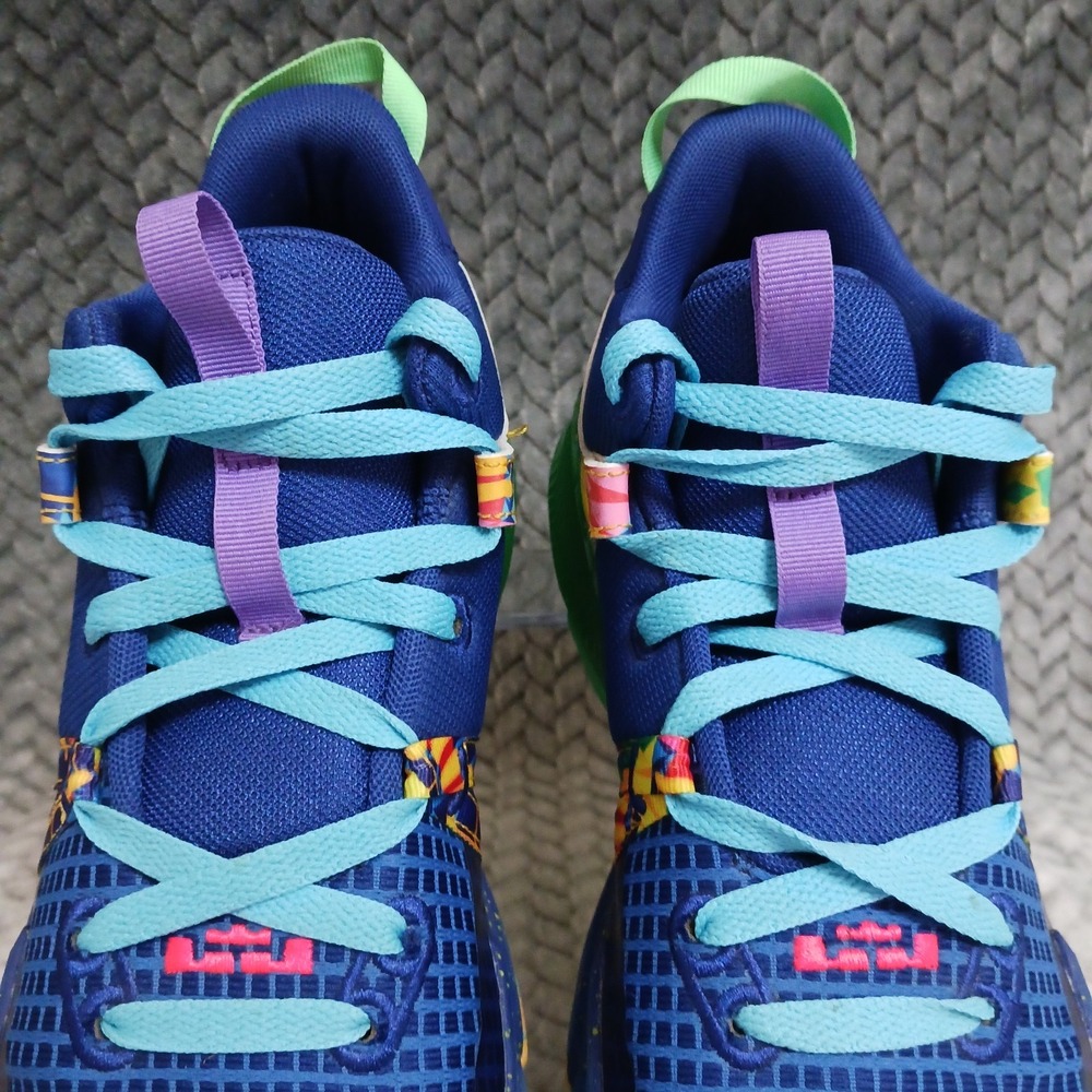 Nike LeBron Witness 7 Kaleidoscope GS Basketball Sneakers Shoes Blue Size 7Y - Picture 7 of 14
